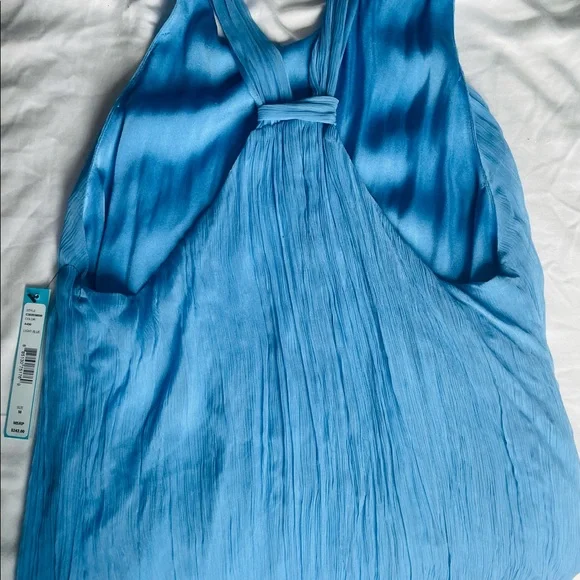 Alice + Olivia Crepe Pleated Tank Top - Picture 4 of 8